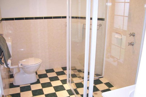Limestone View Naracoorte - Accommodation in Surfers Paradise 5