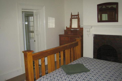 Limestone View Naracoorte - Accommodation in Surfers Paradise 4