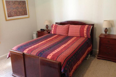 Pinkerton Hill Naracoorte - Accommodation in Surfers Paradise 6