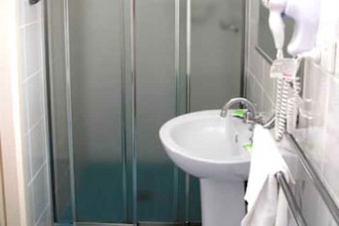 Gabriel Motor Inn - Accommodation in Surfers Paradise 4