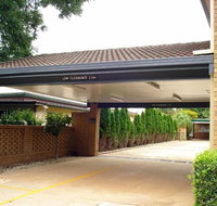 A Raceview Motor Inn - Accommodation in Surfers Paradise