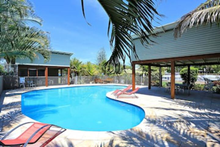 Apple Tree Creek QLD Accommodation in Surfers Paradise