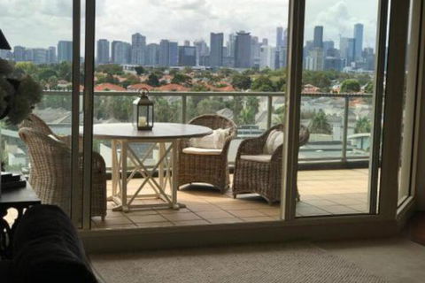 Beachside Port Melbourne - Accommodation in Surfers Paradise 3
