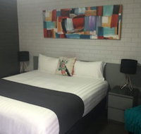 Blue Violet Motor Inn - Accommodation in Surfers Paradise
