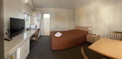 Rustyâ€™s Motel - Accommodation in Surfers Paradise 2
