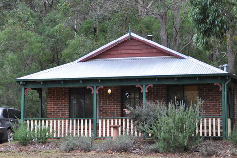 Karri Valley Chalets - Accommodation in Surfers Paradise 6