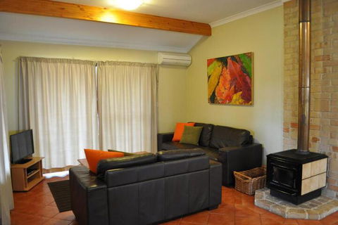 Karri Valley Chalets - Accommodation in Surfers Paradise 4