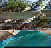 Palm Court Budget Motel Hostel/Backpackers - Accommodation in Surfers Paradise