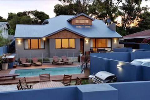 Waikiki Beach Bed & Breakfast - Accommodation in Surfers Paradise 0