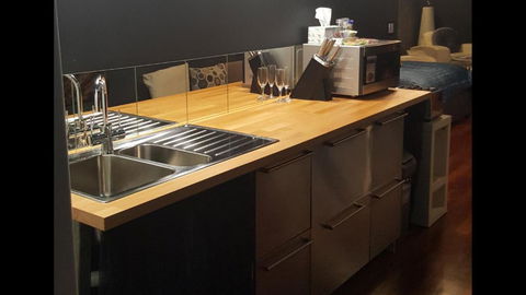 Mudstone Spa Retreat - Accommodation in Surfers Paradise 6