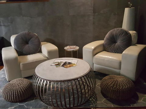 Mudstone Spa Retreat - Accommodation in Surfers Paradise 7