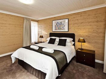 Riverway Chalets - Accommodation in Surfers Paradise 3