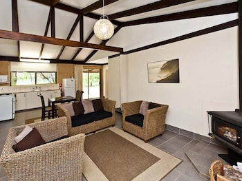 Riverway Chalets - Accommodation in Surfers Paradise 1