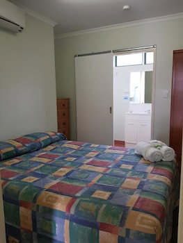 Harbour Lodge Motel Gladstone - Accommodation in Surfers Paradise 4