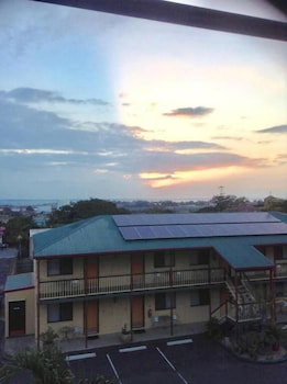 Harbour Lodge Motel Gladstone - Accommodation in Surfers Paradise 1