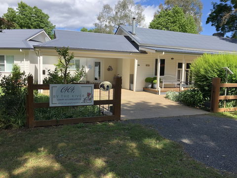 G.g's By The River - Accommodation in Surfers Paradise 0