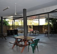 Capricornia Motel - Accommodation in Surfers Paradise