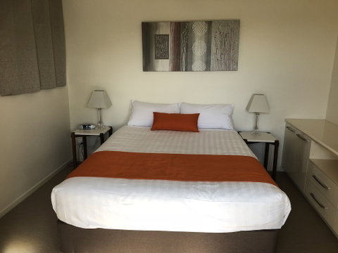 21 On Hursley Motel Apartments - Accommodation in Surfers Paradise 3