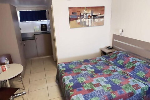Motel Myall - Accommodation in Surfers Paradise 6