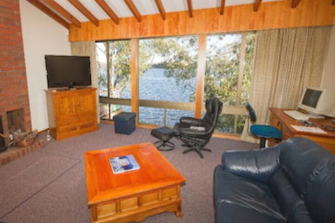 Derwent Retreat - Accommodation in Surfers Paradise 3