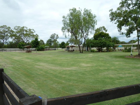 Chinchilla Tourist Park - Accommodation in Surfers Paradise 4