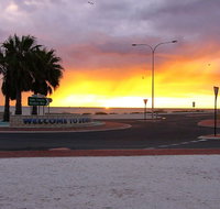 Wildsights Beach Units - Accommodation in Surfers Paradise
