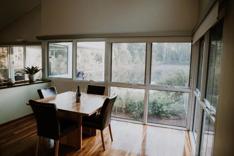 Silkwood Chalets - Accommodation in Surfers Paradise 4