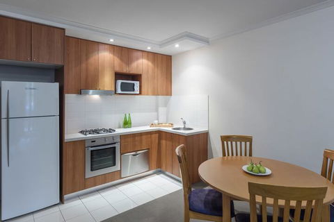 Waldorf Waitara Residential Apartments - Accommodation in Surfers Paradise 2
