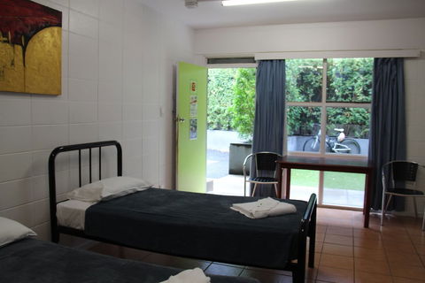 The Jack Backpackers - Accommodation in Surfers Paradise 4
