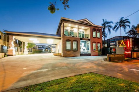 Athena Motel Apartments - Accommodation in Surfers Paradise 0