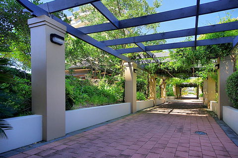 902 At The Plaza - Accommodation in Surfers Paradise 0