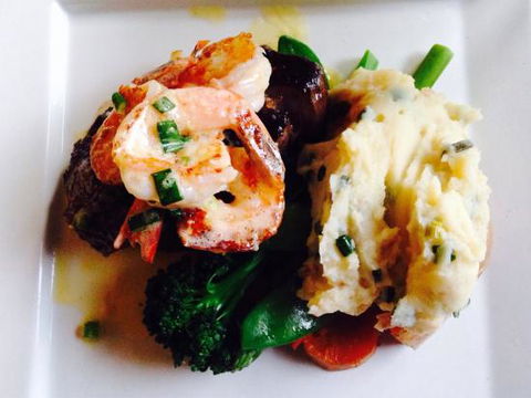 Temptations Restaurant - Accommodation in Surfers Paradise 0