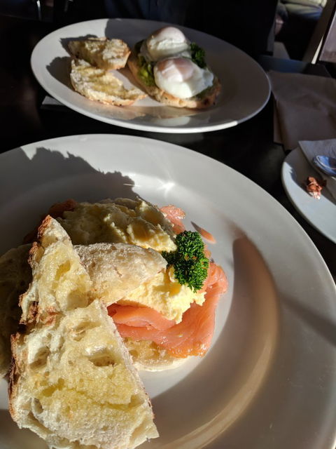 Gateway Cafe - Accommodation in Surfers Paradise 3