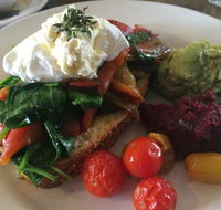 Parkdale Beach Cafe  Kiosk - Accommodation in Surfers Paradise