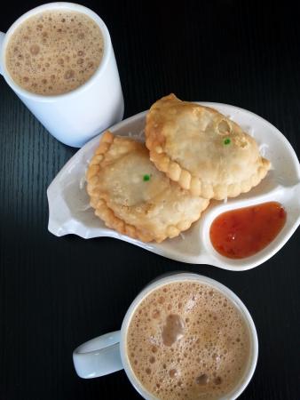 Zouk Asian And Western Cafe - Accommodation in Surfers Paradise 0