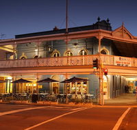 The Golden City Hotel - Accommodation in Surfers Paradise