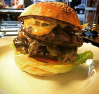 Chew Burger - Accommodation in Surfers Paradise