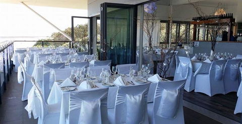 Lighthouse Beach Cafe - Accommodation in Surfers Paradise 10