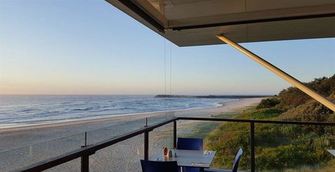 Lighthouse Beach Cafe - Accommodation in Surfers Paradise 23
