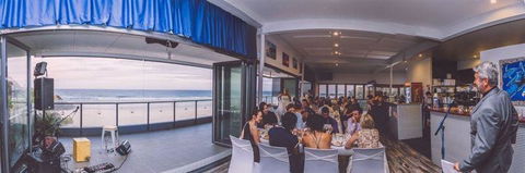 Lighthouse Beach Cafe - Accommodation in Surfers Paradise 4