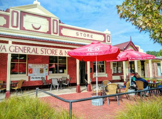 Pine Mountain ACT Accommodation in Surfers Paradise