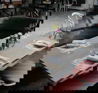 Seasons Cafe Restaurant  Bar - Accommodation in Surfers Paradise