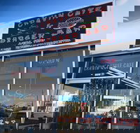 Cravin' Cafe  Burger Bar - Accommodation in Surfers Paradise