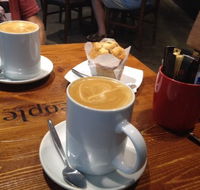 People Cafe - Accommodation in Surfers Paradise