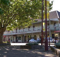 Royal Hotel Restaurant - Accommodation in Surfers Paradise