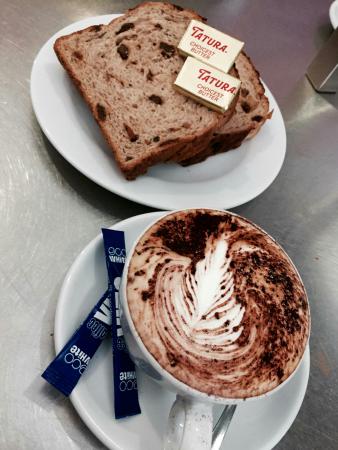 Merungle Hill NSW Accommodation in Surfers Paradise