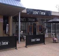 Stone's Throw - Accommodation in Surfers Paradise