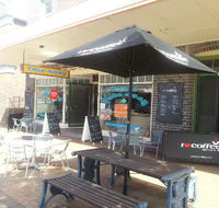 Tuck in Takeaway - Accommodation in Surfers Paradise