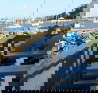 Pelican Point Fish  Chips - Accommodation in Surfers Paradise