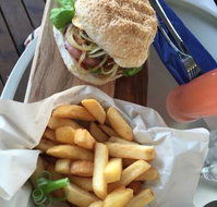 Lake Vue Cafe - Accommodation in Surfers Paradise